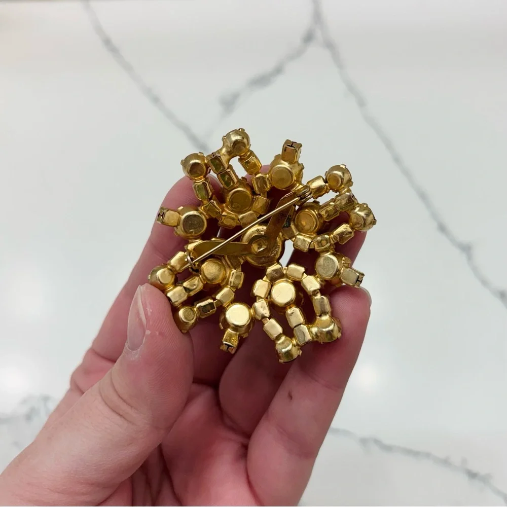 Vintage Jeweled Pink Toned Flower Costume Brooch - Picture 3 of 4